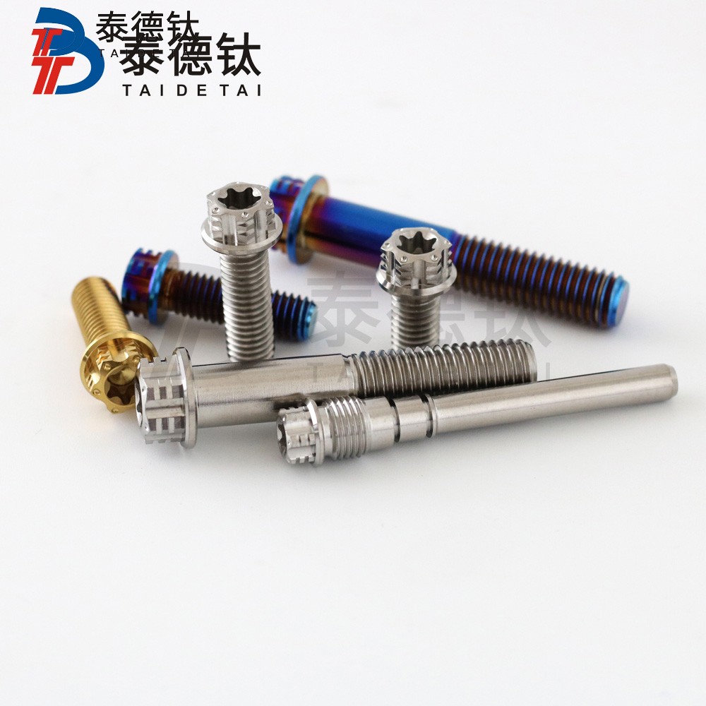 解碼船舶機械用系列緊固件的重要性！ 發(fā)布時間：2024-08-20人氣：290 次        緊固件，在船舶機械中扮演著很重要的角色。這些小小的螺絲、螺母和墊圈可能在我們眼中微不足道，但卻是船舶運行的關(guān)鍵，負責(zé)將各個部件牢固連接在一起，確保船舶在洶涌的海洋中安全航行。讓我們一起來解碼船舶機械用系列緊固件的重要性。         在船舶機械中，緊固件的作用可謂多方面。首先，它們確保了船舶的結(jié)構(gòu)穩(wěn)固性。能想象一下，如果沒有緊固件來固定船體各部件，船舶將是多么脆弱和危險。就像我們的身體需要骨骼支撐一樣，船舶也需要緊固件來支撐其整體結(jié)構(gòu)。         其次，緊固件還承擔(dān)著分布載荷的重要作用。在海上航行中，船舶常常會受到來自海浪、風(fēng)力等外部力量的影響，如果沒有合適的緊固件來均勻分布這些力量，船體各部件可能會受到不均勻的應(yīng)力，從而導(dǎo)致?lián)p壞或失效。因此，選擇適合的緊固件對船舶的安全運行很重要。         此外，緊固件還可以減少船舶在運行過程中的振動和噪音。想象一下，如果船舶在航行中頻繁發(fā)生振動，不僅會影響船員的舒適度，還可能導(dǎo)致船體疲勞和損壞。通過使用合適的緊固件，可以有效減少船舶的振動和噪音，提升航行的平穩(wěn)性和舒適度。         總的來說，船舶機械用系列緊固件的重要性不可小覷。它們不僅是船舶結(jié)構(gòu)的支撐和保障，還能分布載荷、減少振動和噪音，確保船舶安全、穩(wěn)定地航行在廣闊的海洋中。